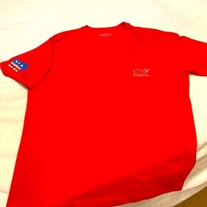 EUC Vineyard Vines t-shirt